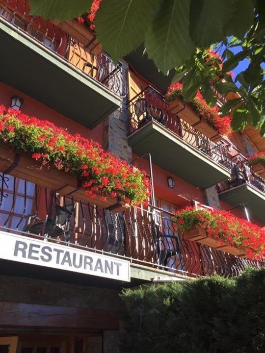 Hotel Esquirol (Adults Only) Llivia Exterior photo