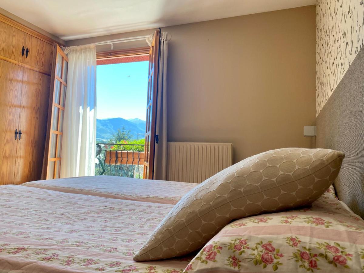 Hotel Esquirol (Adults Only) Llivia Exterior photo