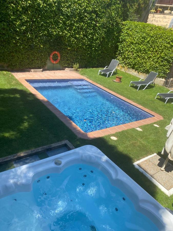 Hotel Esquirol (Adults Only) Llivia Exterior photo