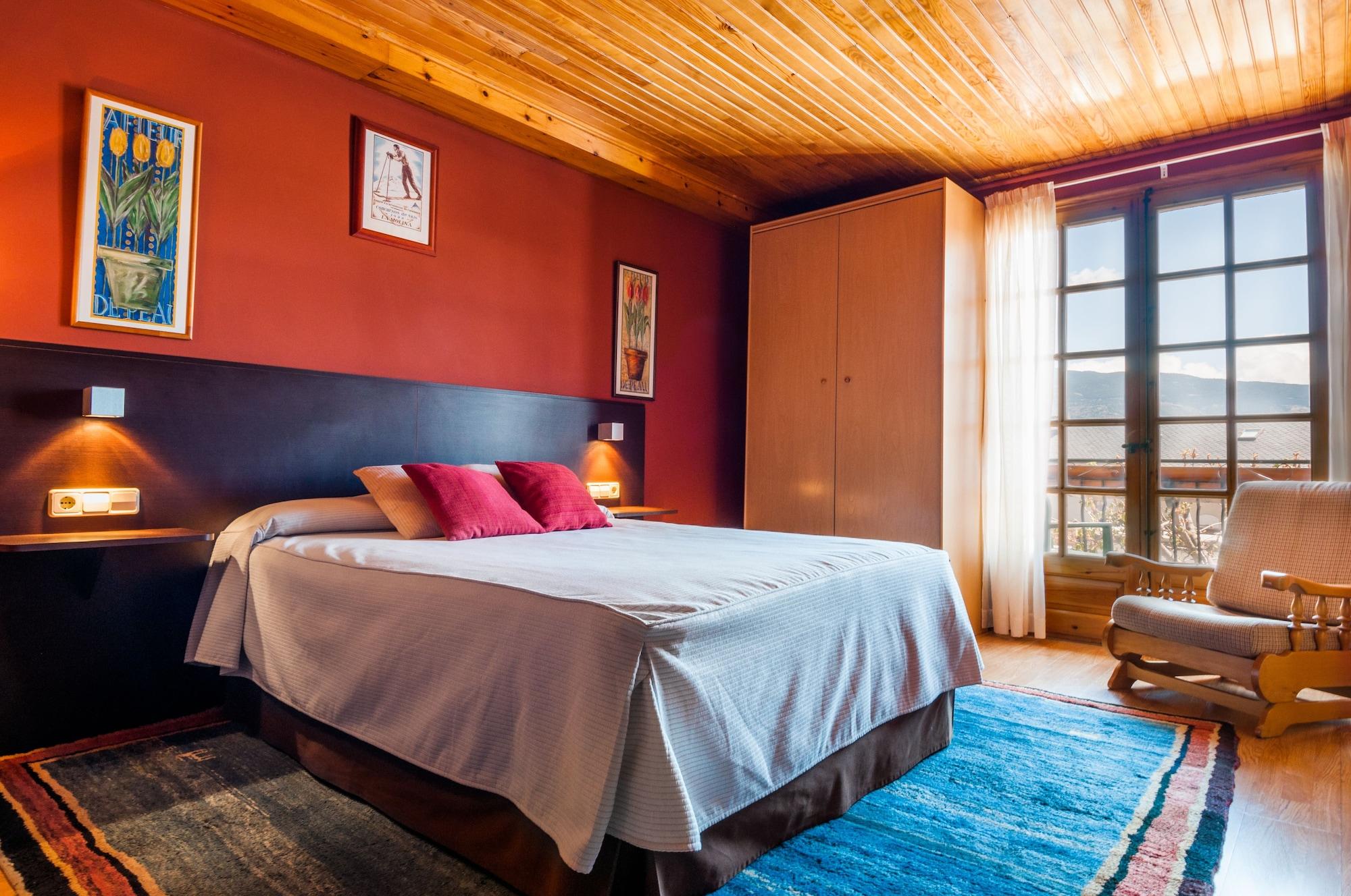 Hotel Esquirol (Adults Only) Llivia Exterior photo
