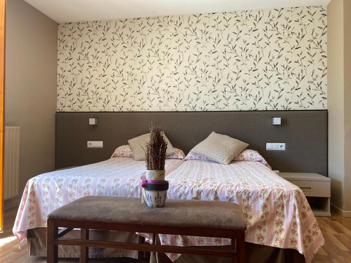 Hotel Esquirol (Adults Only) Llivia Exterior photo