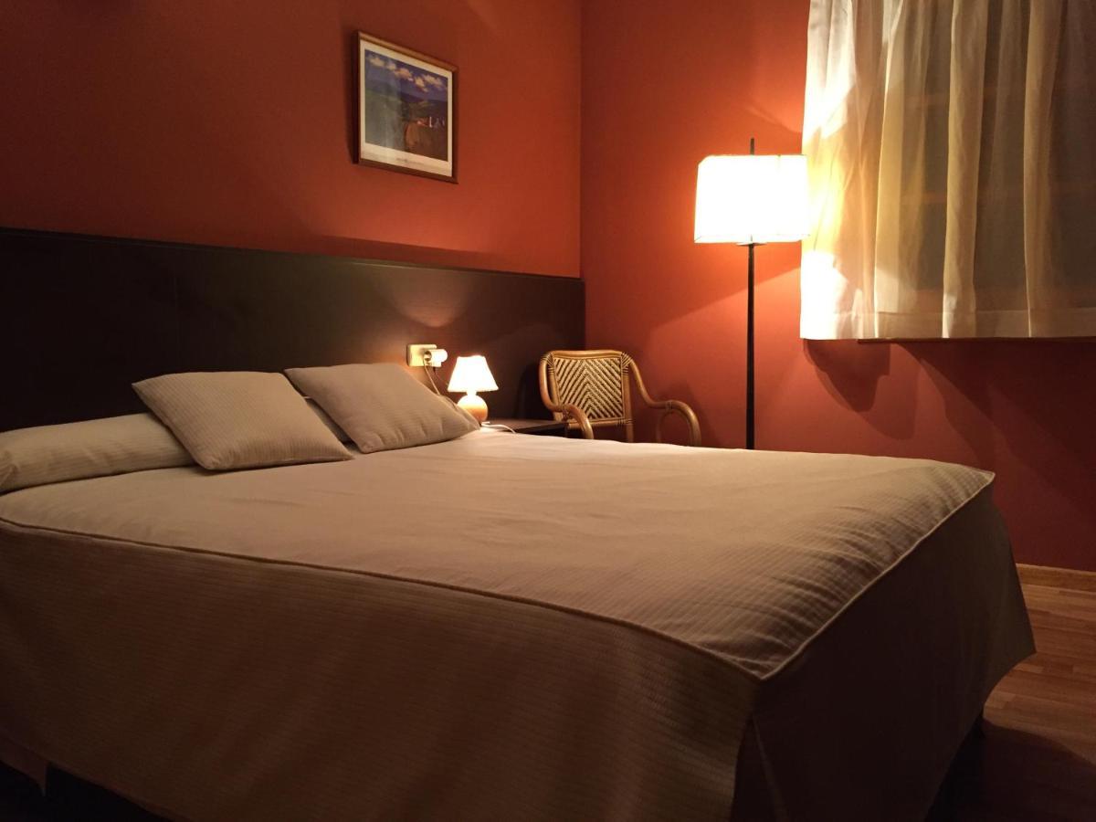 Hotel Esquirol (Adults Only) Llivia Exterior photo