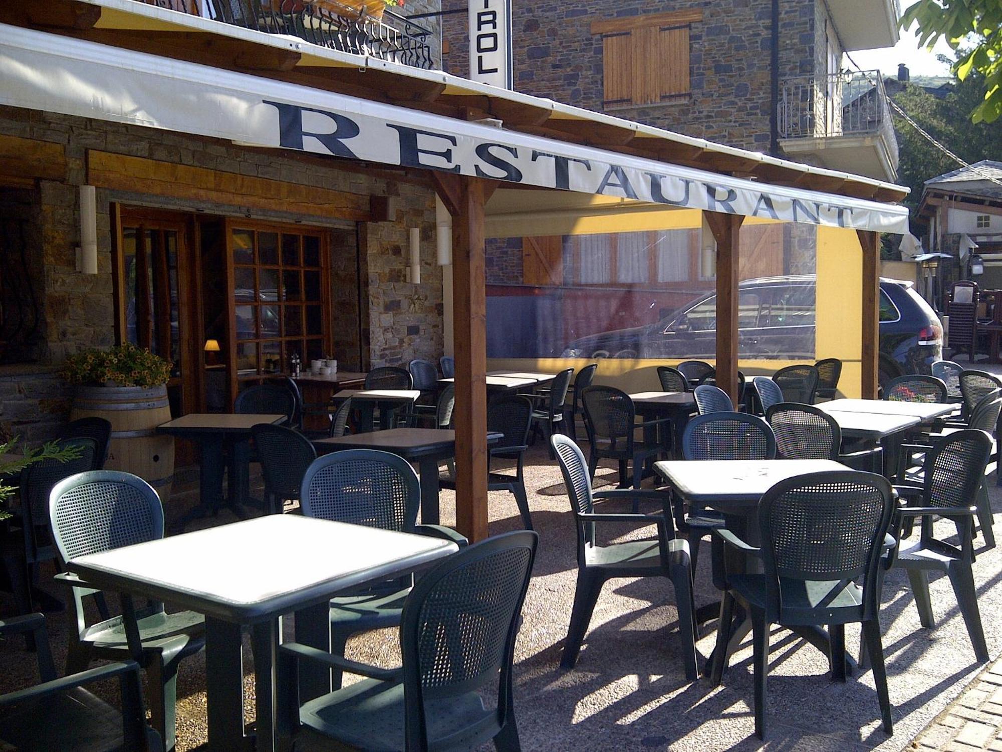 Hotel Esquirol (Adults Only) Llivia Exterior photo